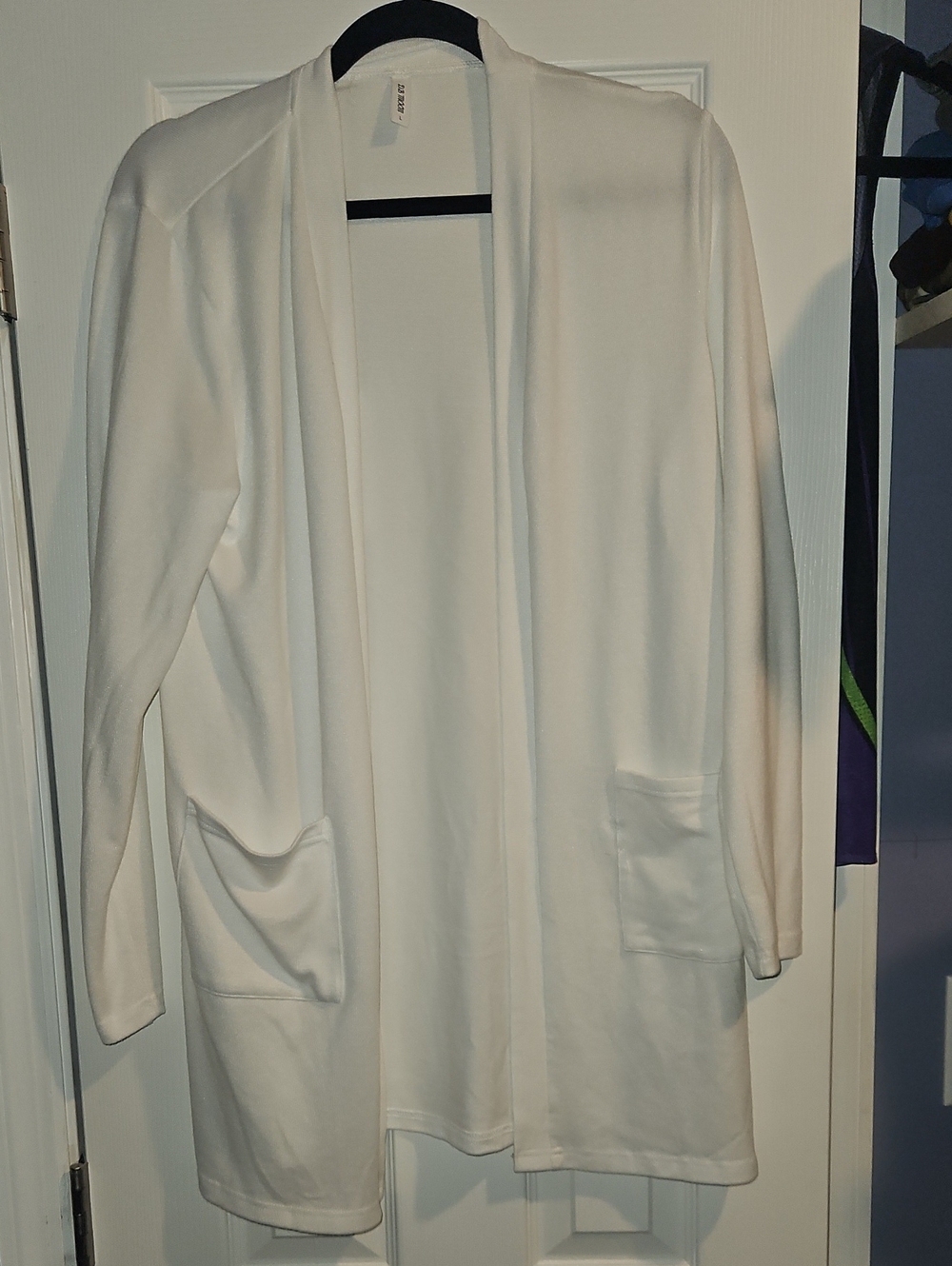 Women’s Open-Front White Cardigan with Pockets